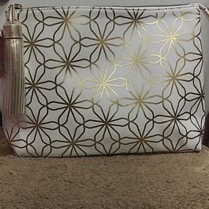 Makeup bag